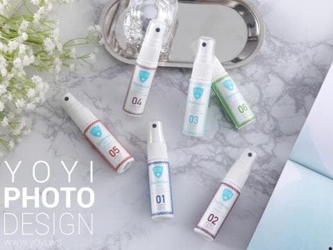 這張照片是六瓶不同顏色的小型噴霧瓶，擺放在白色背景上。每瓶噴霧瓶都印有不同的編號，從1到6。瓶身設計簡潔，且瓶蓋上都有一個小噴嘴。