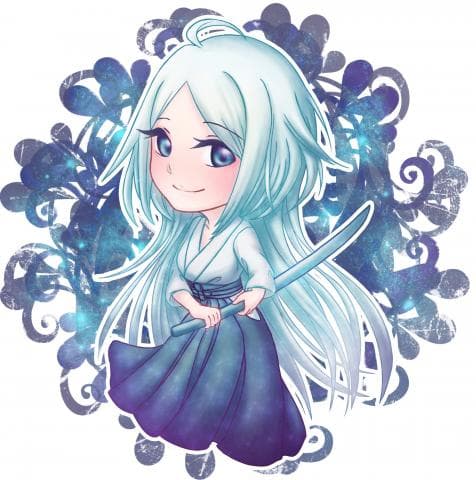 這張照片是一個擁有白色長髮、身穿藍白色和服的可愛女孩。她正拿著一把劍，看起來很堅定，似乎是一位勇敢的劍士。