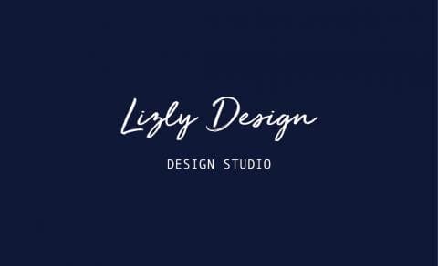 這張照片是設計工作室的商標，上面寫著 Lizly Design。