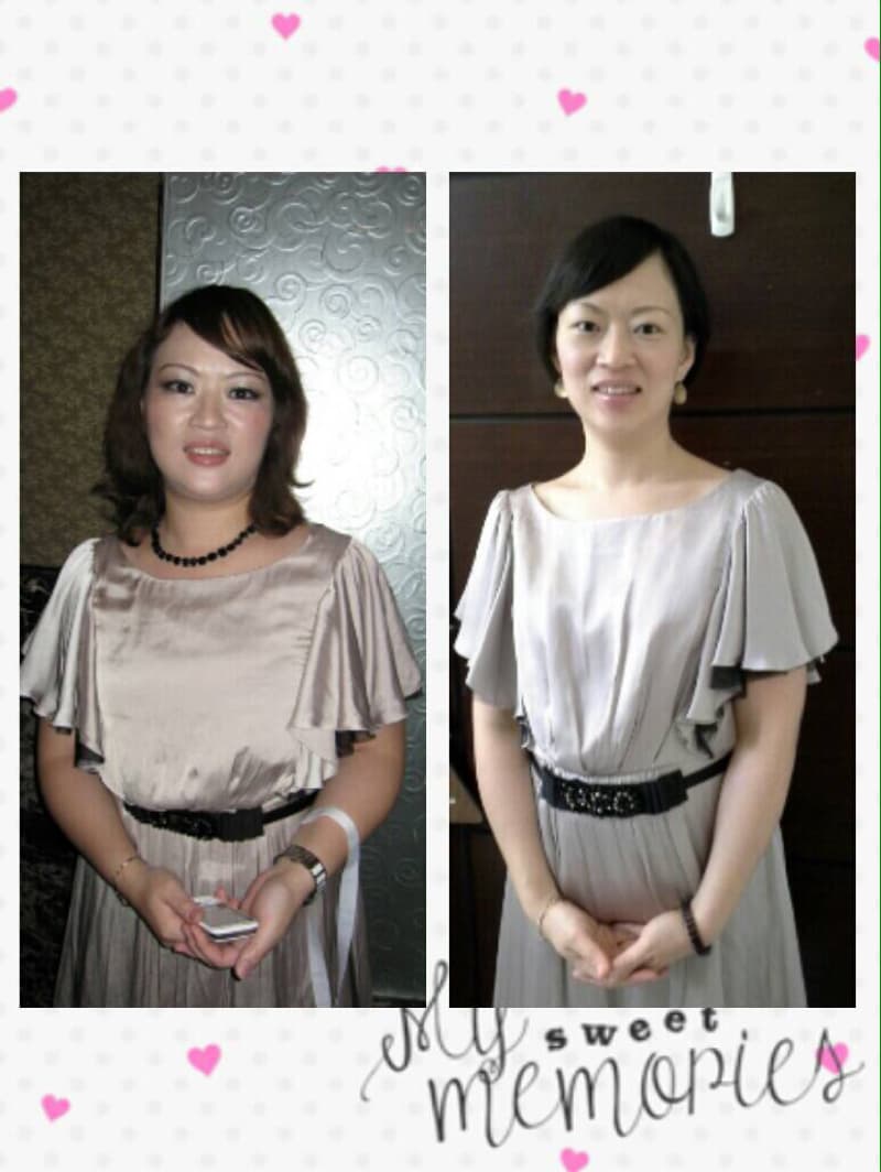 這張照片是兩位穿著灰色禮服的女性，她們都看起來很開心，照片的背景是白色圖案的紙張。