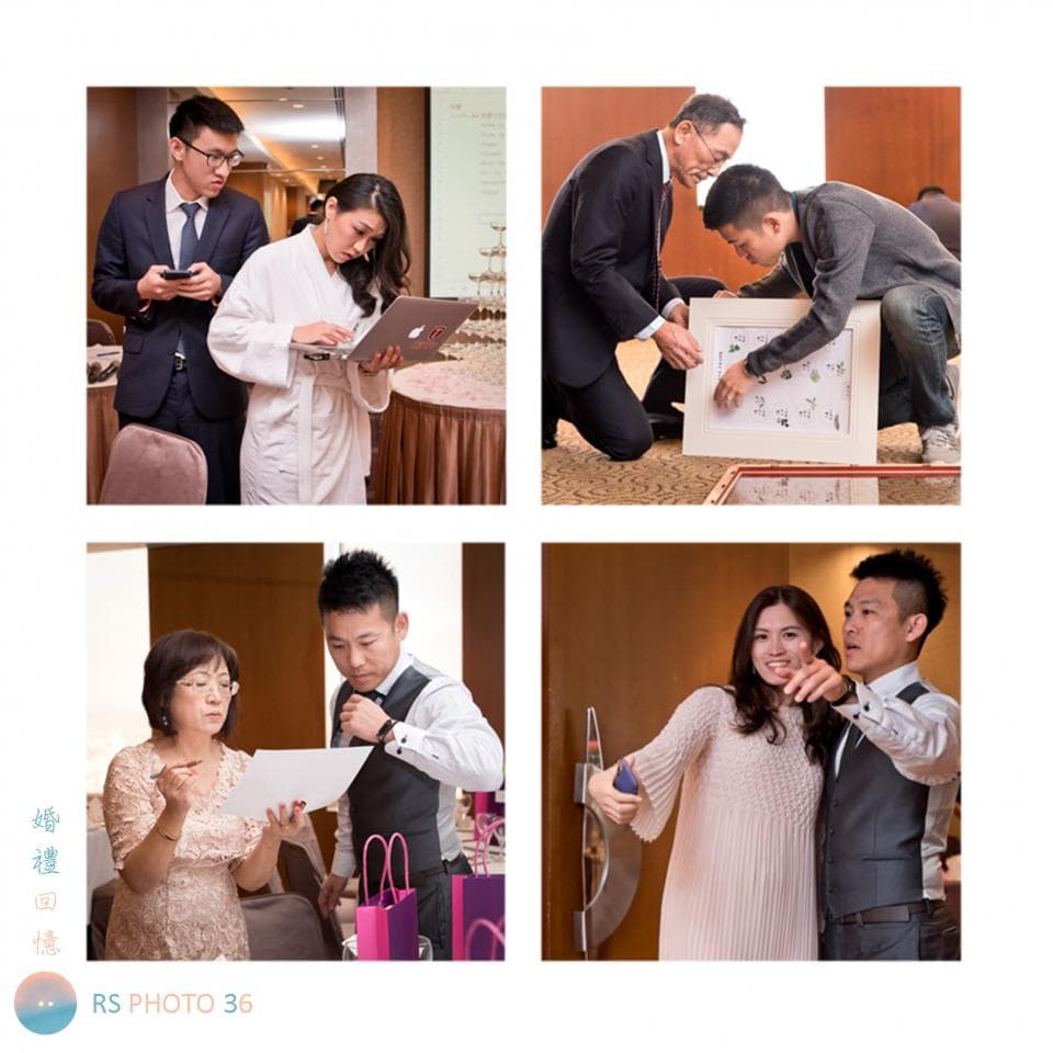 這張照片是一對新人正在簽署婚禮證書。新郎穿著西裝,新娘穿著婚紗,兩人正專注地在文件上簽名。旁邊還有一位穿著禮服的女性,似乎是伴娘,正微笑看著新人。整個畫面充滿著喜悅和幸福的氛圍。