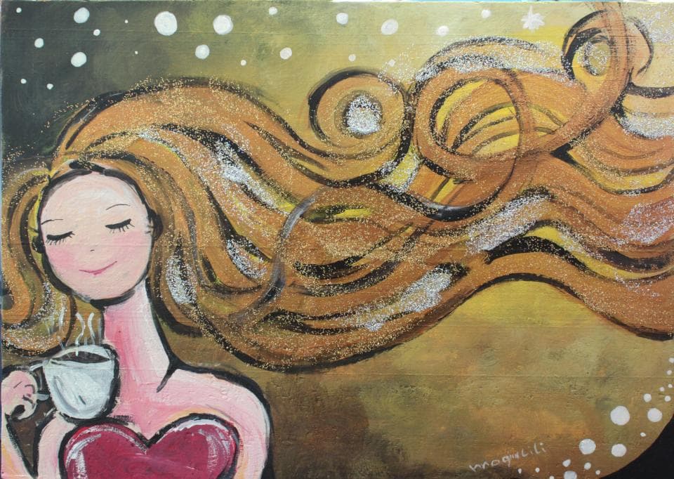 這張照片是一個女人喝著咖啡的畫作。她的頭髮像一陣風吹過一樣,充滿了動感。她的臉上帶著溫柔的笑容,讓人感覺到她很放鬆。