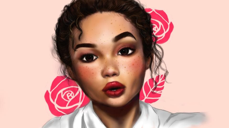 這張照片是一個年輕女子的肖像畫。她有著深色的眼睛、濃密的眉毛和紅色的嘴唇,臉上還畫著雀斑,讓她看起來很自然。