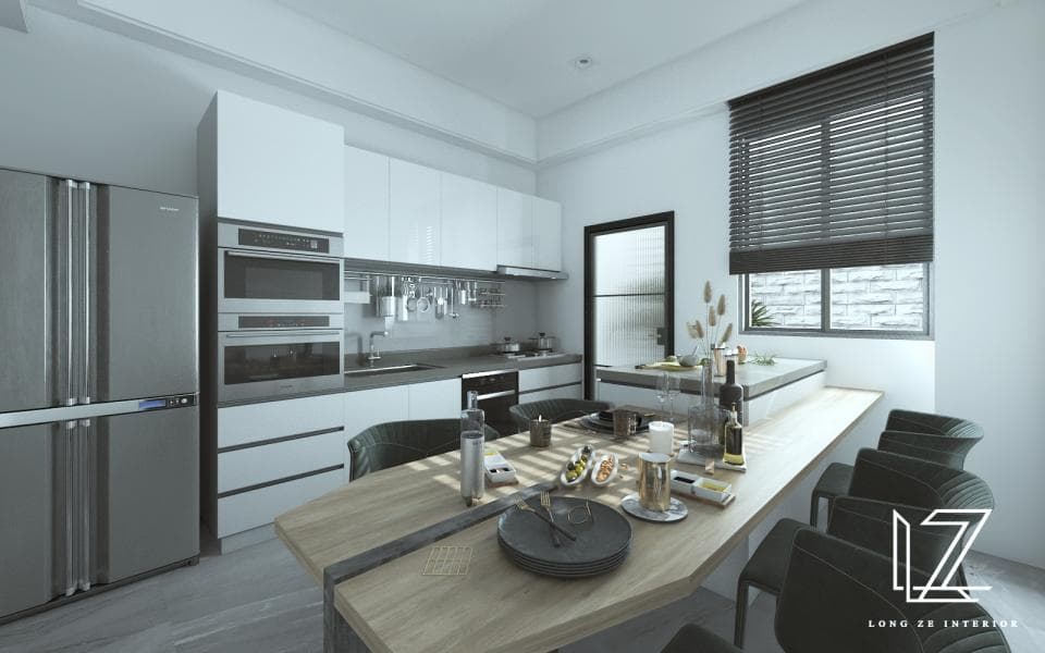 這張「廚房」的照片是一個現代化的廚房,配備了雙層烤箱、冰箱、水槽和木製餐桌。