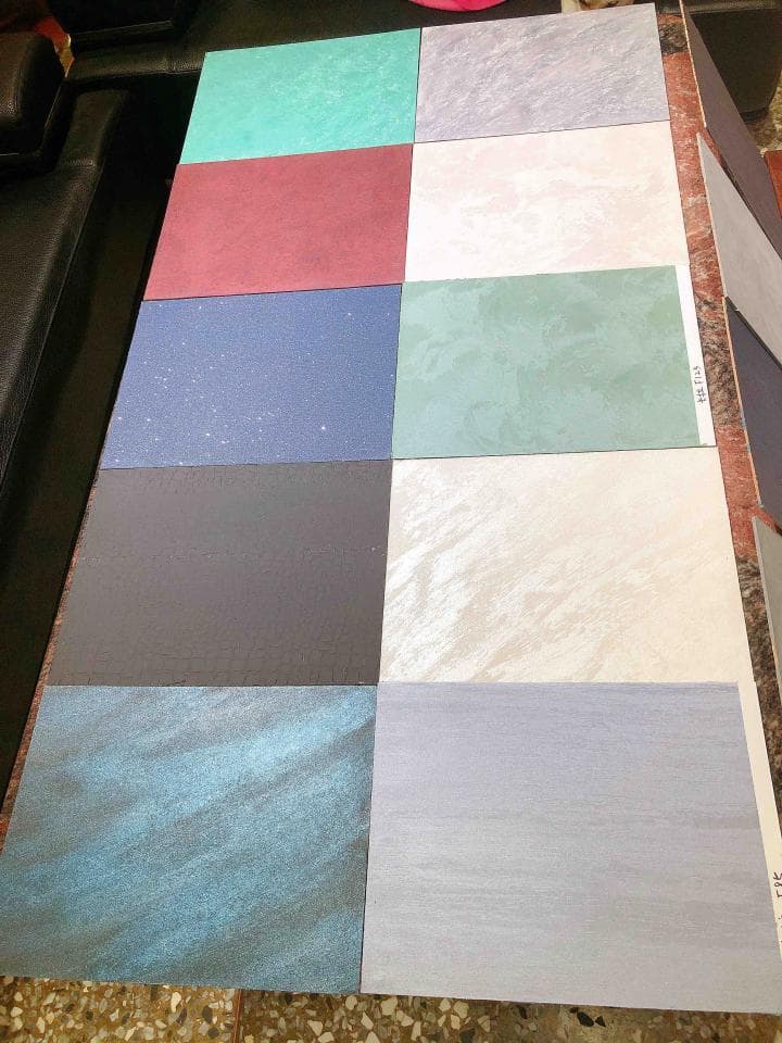 1) 照片顯示了 10 個不同紋理的樣本,排列成兩排