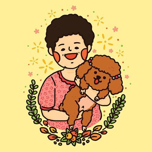 這張照片是一個女孩抱著一隻小狗的圖畫。女孩穿著粉紅色衣服,笑得很開心,她緊緊地抱著一隻棕色的小狗,小狗也露出開心的表情。