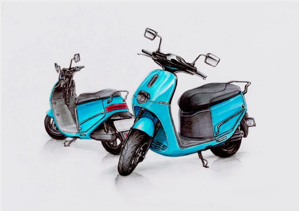 這張照片是兩臺藍色的電動摩托車。其中一臺較大的摩托車是重點,它擁有更現代化的設計和更精緻的細節,包括黑色座椅和獨特的輪廓。