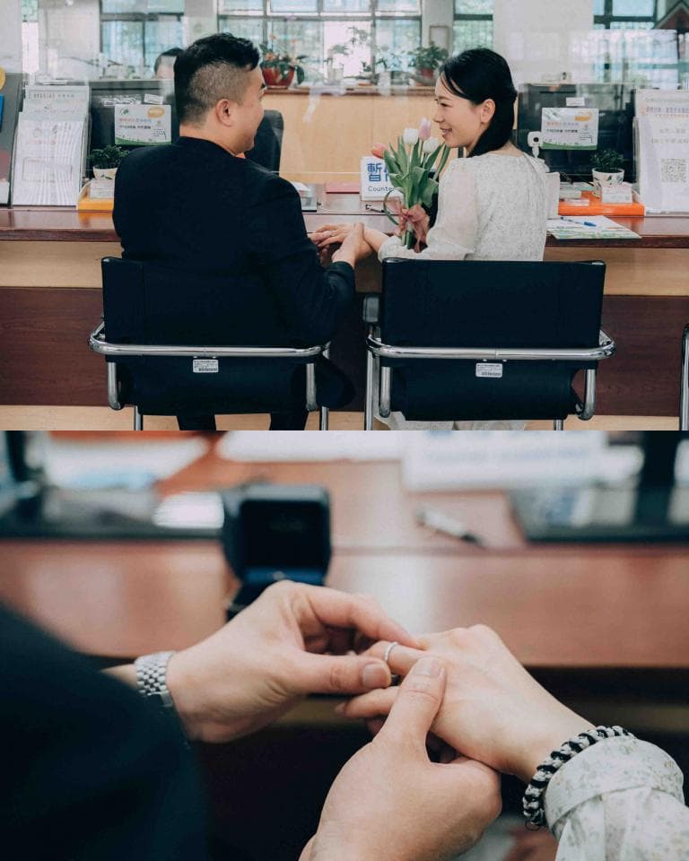 這張「求婚」的照片是一對情侶在銀行櫃臺前,男士正向女士求婚。