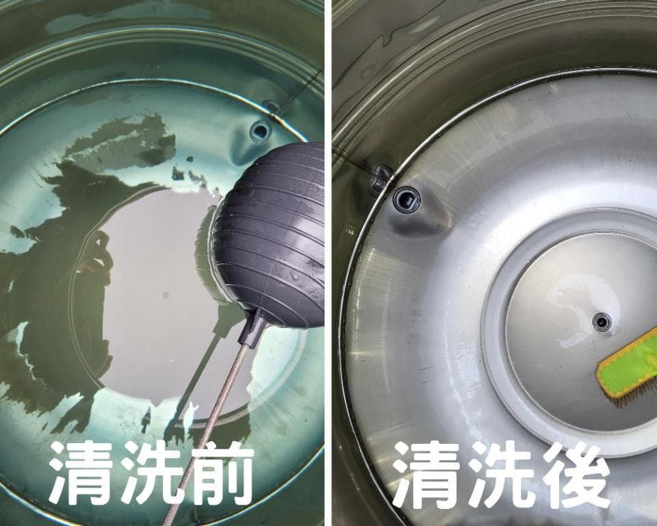 1) 照片顯示了兩個水箱,左邊的水箱裡面有很多髒污,右邊的水箱則被清洗乾淨了