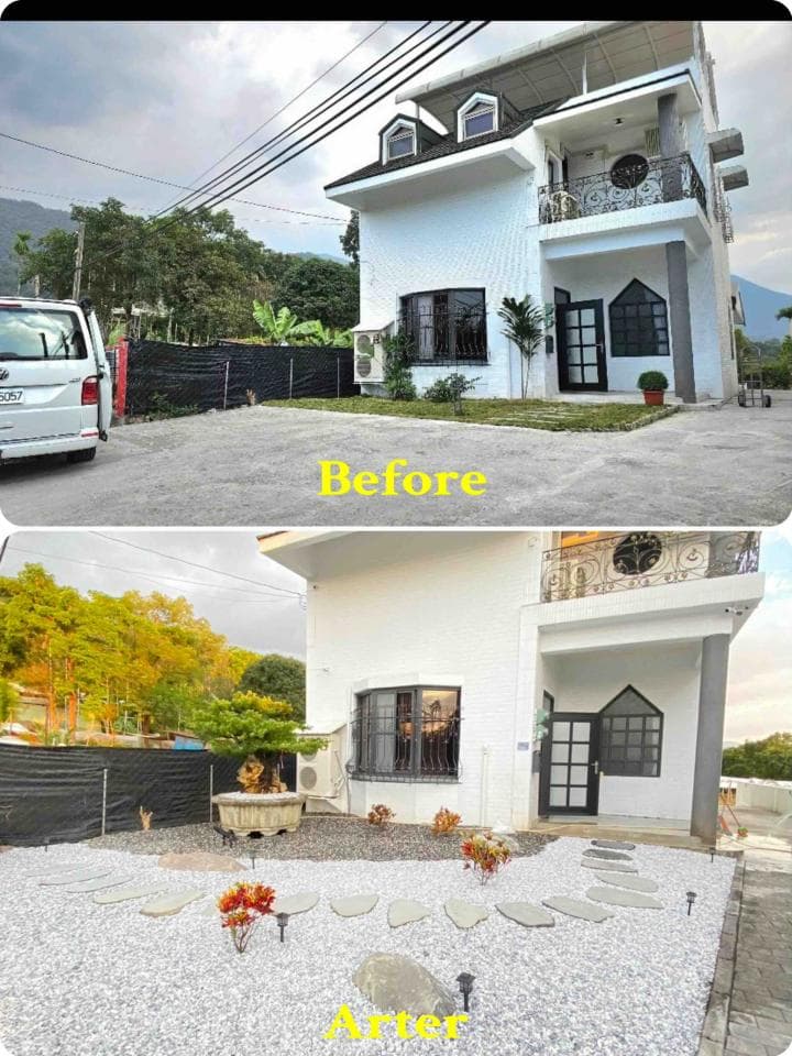 這張「房屋改造前後」的照片是,左邊是改造前,房屋周圍雜亂,沒有特別的設計,右邊是改造後,房屋周圍鋪了白色碎石,並設置了石頭步道,看起來整潔且充滿設計感。