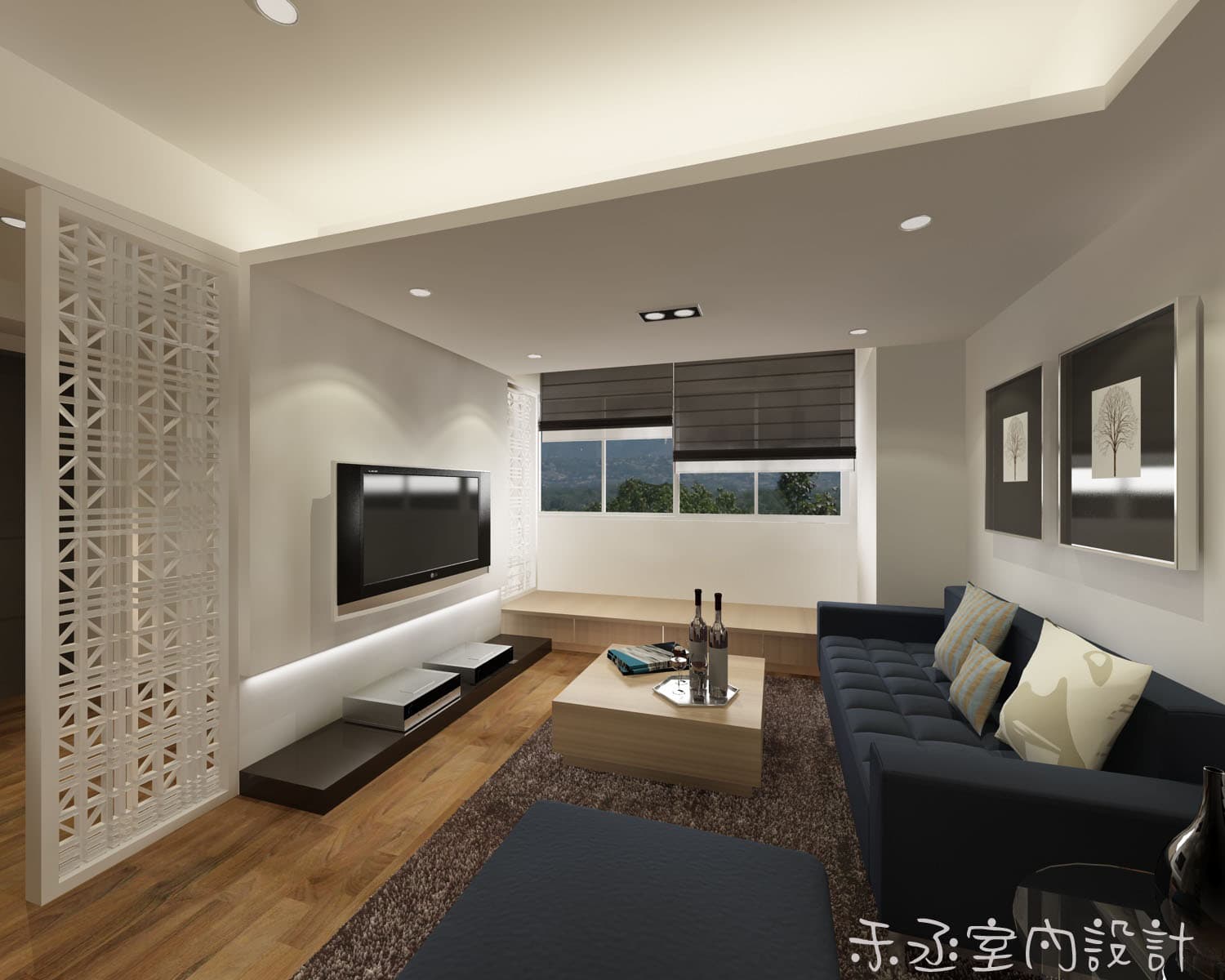 這張照片是一間現代化的客廳,裡面有一臺大型的電視,一個黑色的沙發,以及一個木質的咖啡桌。沙發上放著兩個靠枕,房間的牆壁上掛著兩幅畫。整個房間的設計簡潔時尚,充滿現代感。